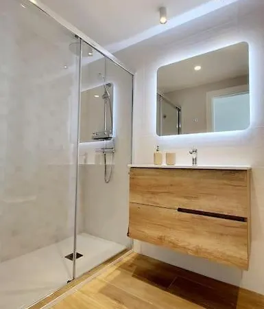 Front Luxury
