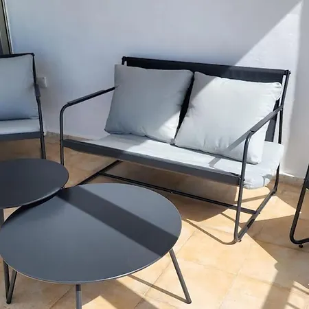Front Luxury *