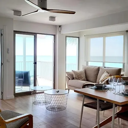 Front Luxury Апартаменты Альтеа
